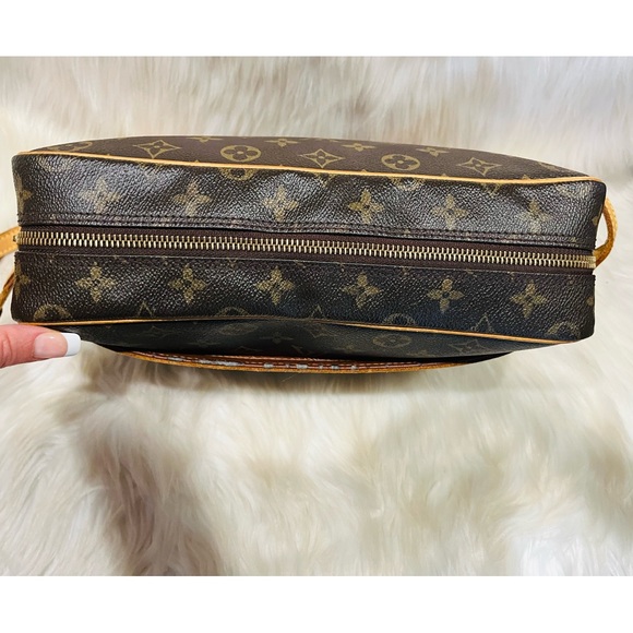 Authentic Louis Vuitton Monogram Trocadero 30 Shoulder Bag - Picture 7 of 15